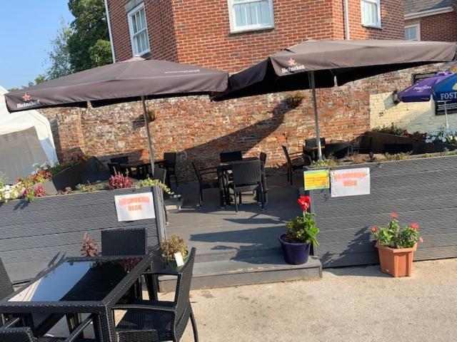 Bed and Breakfast The Crown In Fordingbridge Exterior foto